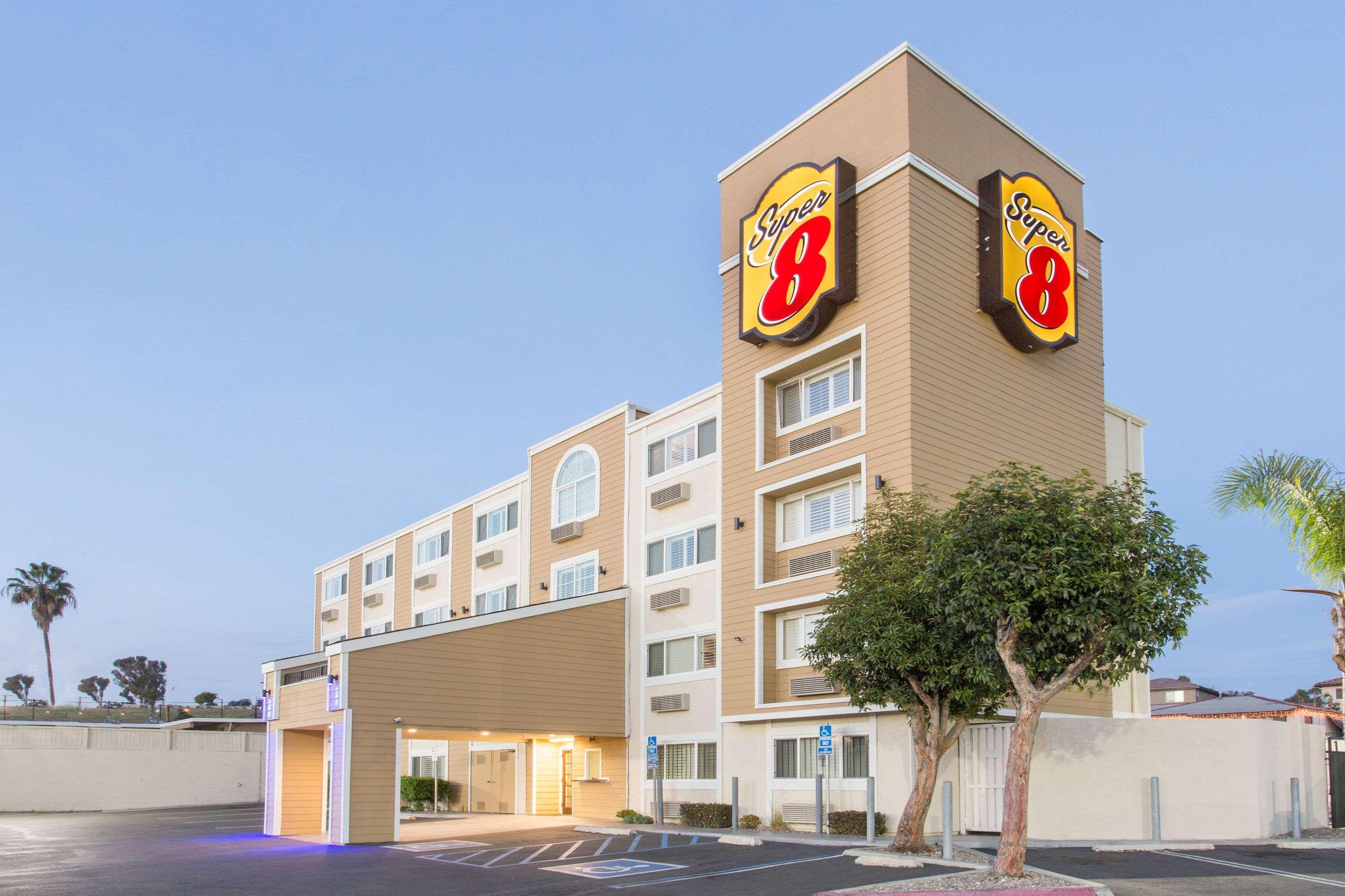 Super 8 By Wyndham National City Chula Vista Eksteriør bilde