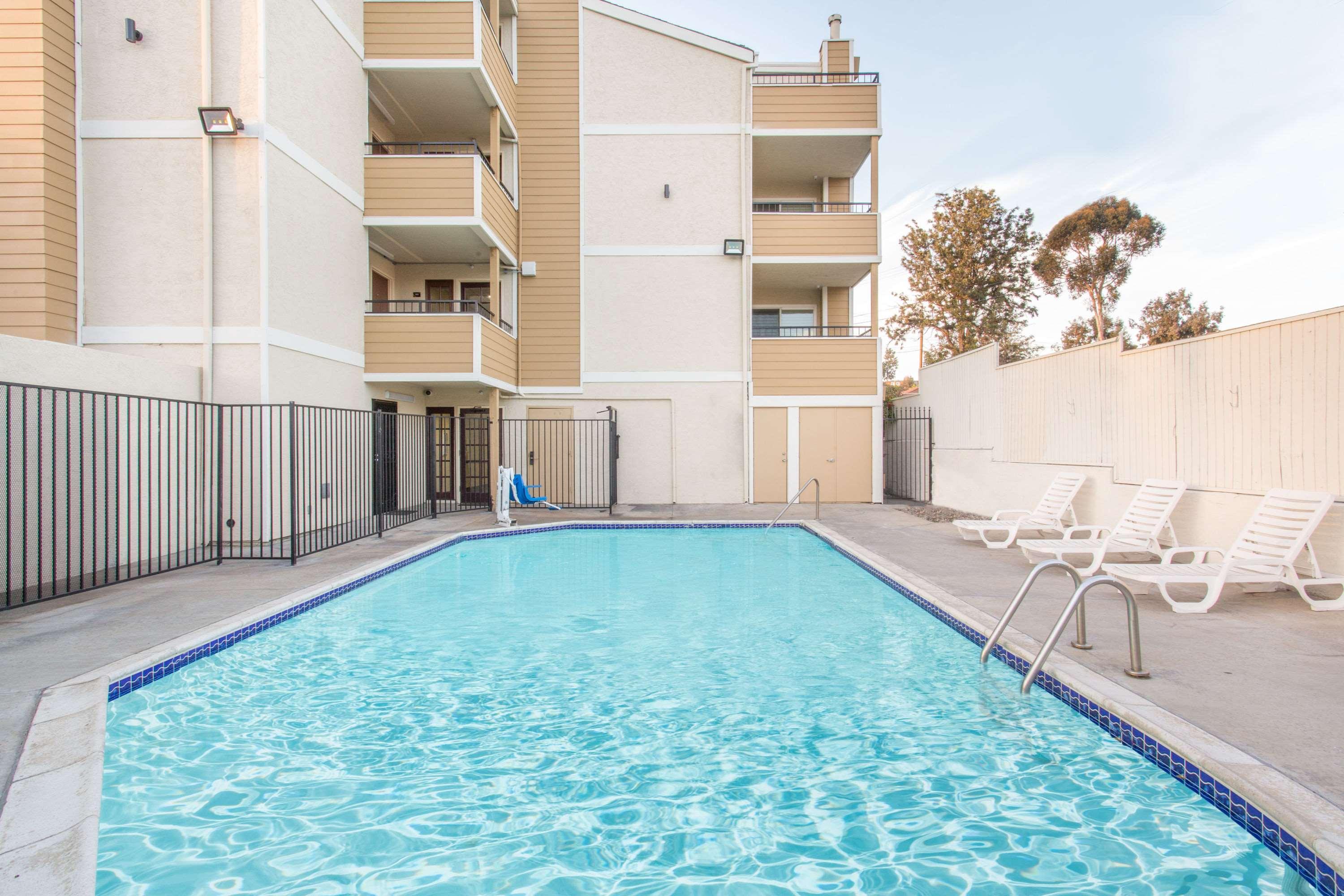 Super 8 By Wyndham National City Chula Vista Eksteriør bilde